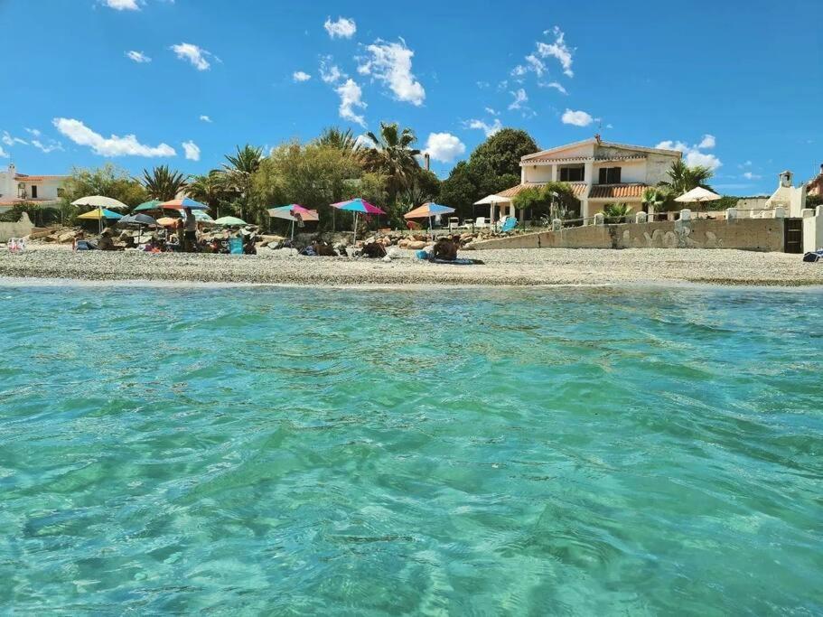 Paradise Beachfront Villa, Porto Columbu, Sardinia Porto Columbu - Perd'E Sali Exterior photo